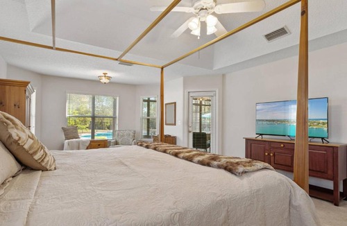 Middleburg House | Sunset Pass