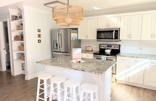 Old Town Cottage | Sunset Seranade with Golf Cart