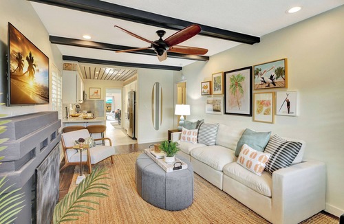 Victoria Park House | Sunshine Sippin' Oasis Luxury Design/Location/Heated Pool/Hot Tub/Putting Green