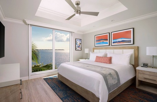Charlotte Harbor Hotel | Sunsuites Villas At Sunseeker Resort, Curio By Hilton