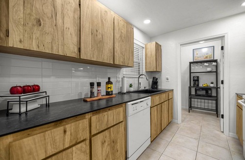 Citrus Hills Condo | SUPER SUMMER SALE Available from June to October for only 100 per night w pool