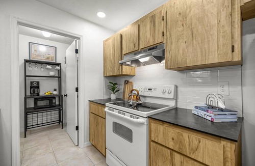 Citrus Hills Condo | SUPER SUMMER SUNNY COTTAGE SALE now available from Aug-Oct with a heated pool.