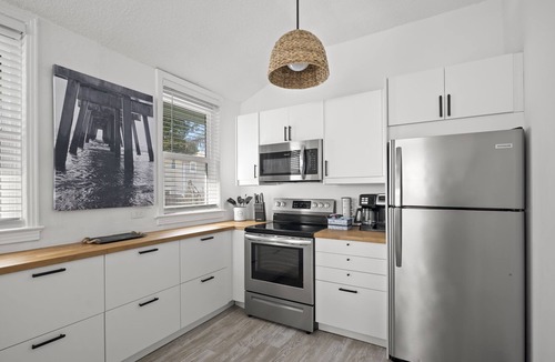 Jacksonville Beach House | Surf Park House – Historic Jax Beach Home, 3 Blocks to Beach, Pet Friendly