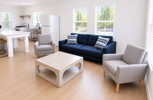 Suwannee House | Suwannee River Getaway. Sleeps 8. Boat Parking. Minutes to Marina.