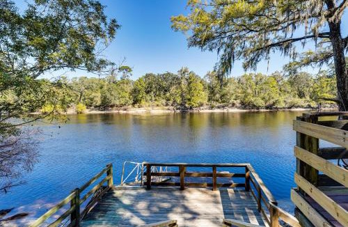 Branford House | Suwannee River Retreat: Pet Friendly, Private Dock