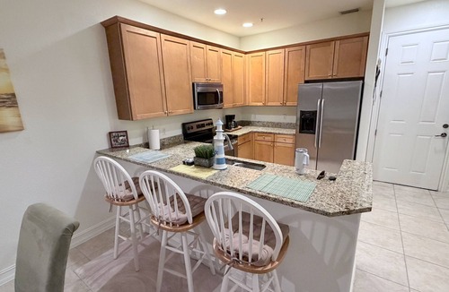 Biggar Condo | SW FL Vacation Paradise! Minimum 1 week stay, long term renters welcome.