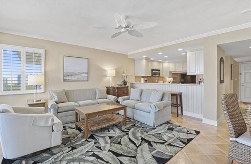 Park Shore Condo | Sweeping Gulf views - 12th floor condo-CL1203