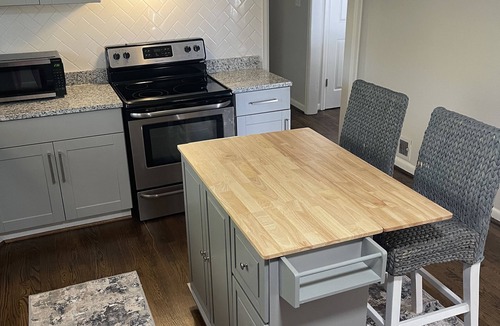 Crestline Heights House | Take off - near the airport nHome away from home!