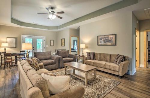 East Tallassee House | Tallassee Creekside Cabin with Forest Views!
