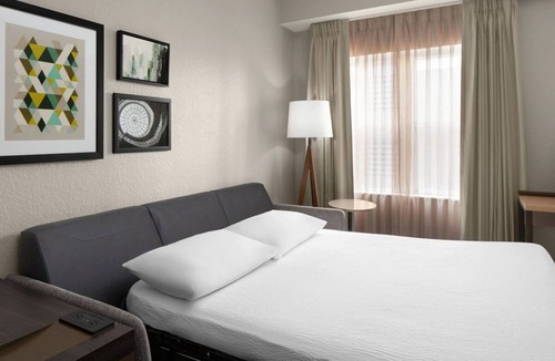 Oldsmar Hotel | Tampa Bay Comfort: Spacious Suites with Free Hot Breakfast | 2 Units