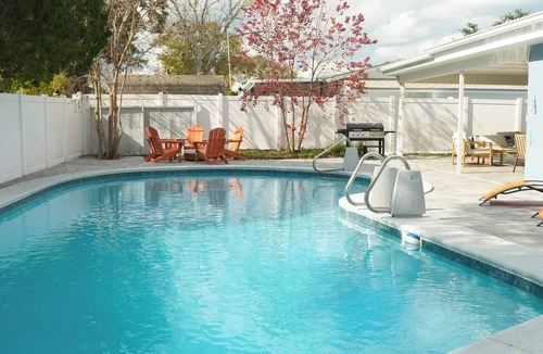 Bay Crest Park House | Tampa High Roller, Relax and Play