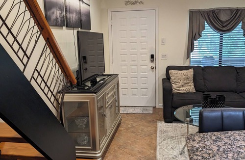 Lutz Condo | Tantastic King bed, updated, private Lanai in a clothing optional resort.