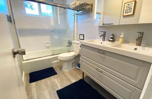 Downtown Fort Lauderdale Apartment | Tarpon Harbor 2 - Waterfront townhouse near pool, beach, downtown Las Olas