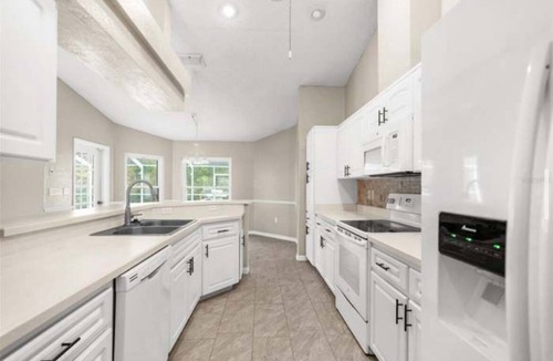 Spring Hill House | Terrific 3-bedroom house with AC in Spring Hill -Tampa airport