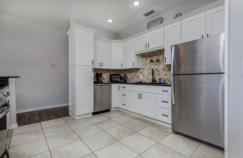 Homosassa House | Terrific waterfront 5-bedroom house with dock and private boat ramp in Homosassa