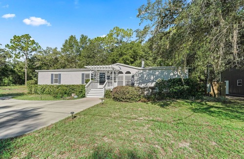 Dunnellon House | The Blue Heron Hideaway- cute & cozy 3 bed/2 bath with Rainbow River Access!