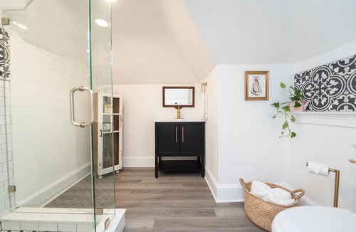 Cocoa Bed & Breakfast | The Cocoa Room with Private Ensuite in Boutique B&B, The Parrish Grove Inn