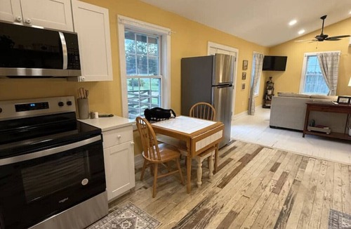 Jackson House | The Cottage by Raven`s Keep