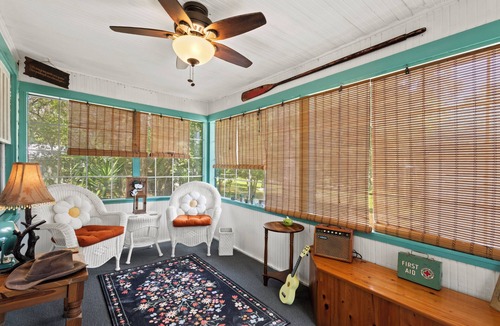 Yankeetown House | The Cozy Crackerjack is a vintage home in charming old Florida- a must see!