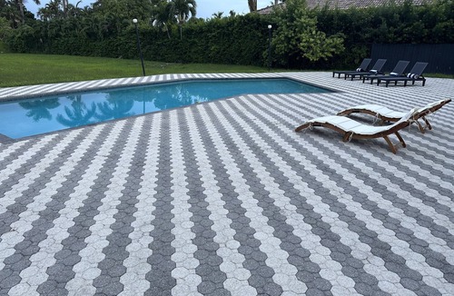 Tamiami House | The Gaudium House Spacious, peaceful, Pool, Game room, close to attractions