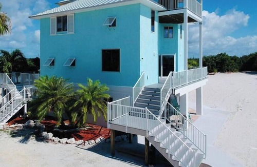 Sugarloaf Key House | The Guest House Sugarloaf Beach Key West, Entire home in Sugarloaf Key, Florida