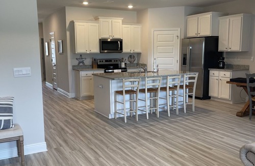 Port St. Joe House | The Heron Beach House in Windmark/Mexico Beach, 2 Pools & 5 min walk to Beach.