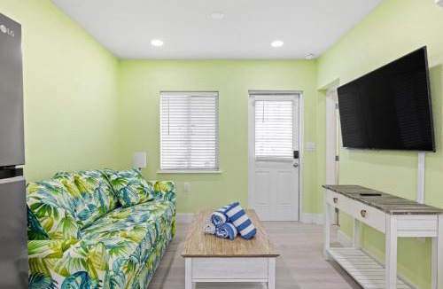 Sanibel House | The Hideaway Cottage at Palmview Inn of Sanibel