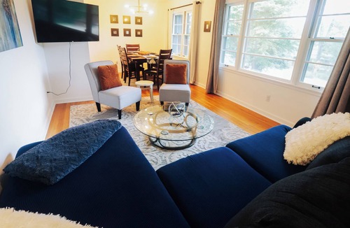 Center Point House | The House of BLUE