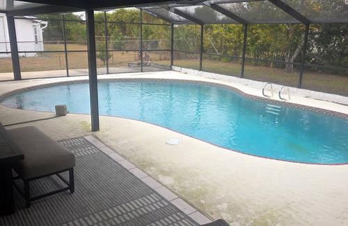 Titusville House | The Launch Pad – 3BR Titusville Home Near Kennedy Space Center