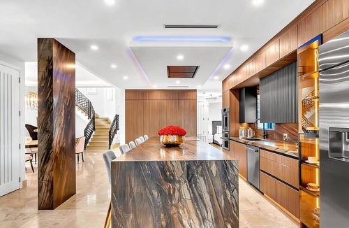 Miami Lakes Villa | The Marble Mansion | Executive Miami Lakes Retreat