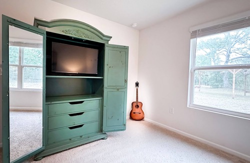 Pine Forest House | The Music House/12 mi to Downtown Pensacola