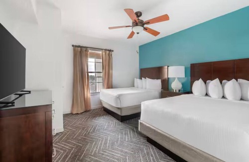 West Kissimmee Hotel | The Perfect Spot for Your Next Travel Experience! With Kitchen, Outdoor Pool!