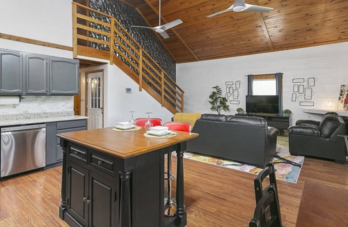 Normal House | The Rocket City Loghouse of Huntsville AL