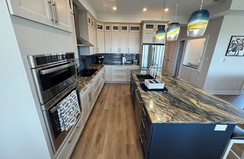 Gold Coast House | The Sand Crab - Unit B - New Oceanfront 4BR Condo with Roof Deck, Sleeps 12