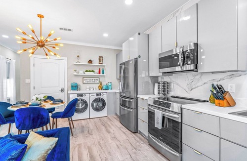 Downtown Cottage | The Sapphire Downtown, Pensacola's Hidden Gem. Two bedroom historic cottage