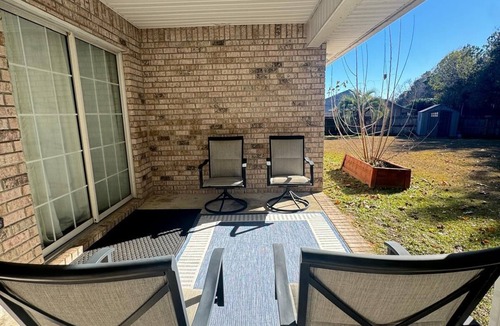 Northwest Pensacola House | The Spacious Stay in a Tranquil Cul-de-Sac