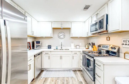 Pensacola Heights House | The Speakeasy on Chicago!