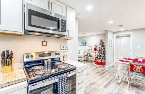 Pensacola Heights House | The Speakeasy on Chicago!
