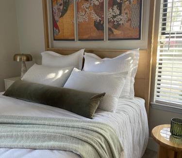 Northeast Pensacola Apartment | The Tamara Suite