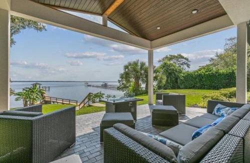 Green Cove Springs House | The W River Retreat in Green Cove Springs, FL