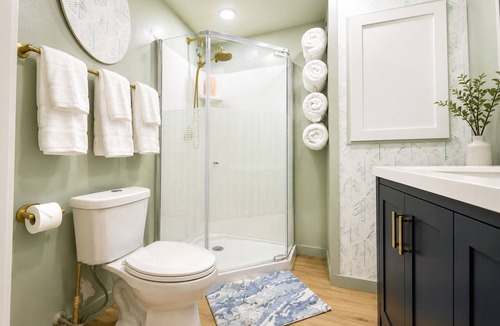 St. Louis Park House | The Westside Hideaway with Hot Tub and Patio