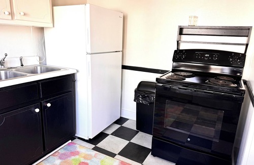 Selma House | The Yellow Bungalow. Located in Selma's charming historic district!