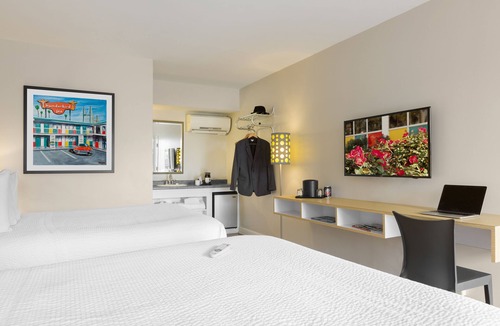 Yamacraw Village Hotel | Thunderbird Inn