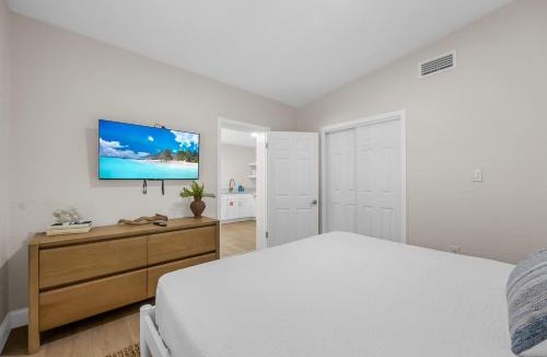 Parsuns To Cocoa Beach Apartment | Tidal Wave