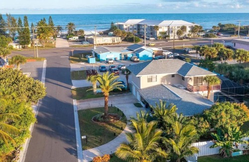 Satellite Beach Villa | TIKI BLUE SOUTH: Walk to Beach + Heated Pool