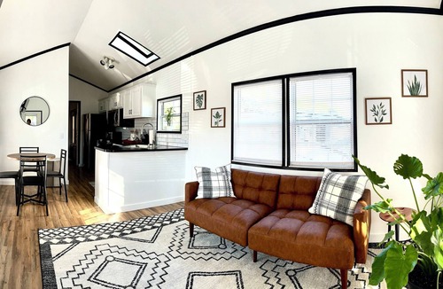 Palmetto Apartment | Tiny Getaway