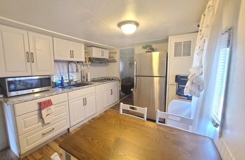 Casselberry House | Tiny remodel mobile home close to Orlando and Sanford Airport.