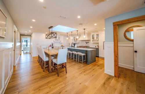 North End Condo | Top Level Luxury BeachFront on Boardwalk, Roof Deck, Pool & Elevator! 6BR/7BA!
