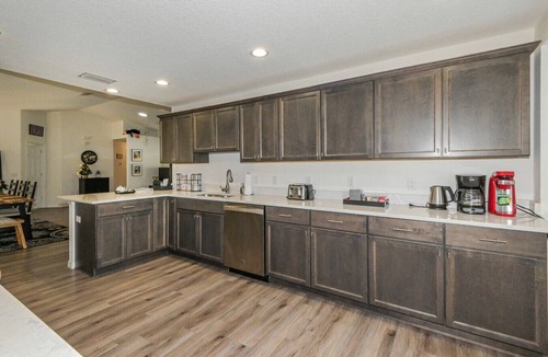 Inverness House | Trailside Oasis: 3BR Pool & Spa – Minutes from Trail, Ocala & Crystal River