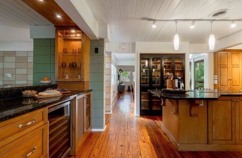 Gainesville House | TreeTops | Architectural Gem Hot Tub 2 Kitchns
